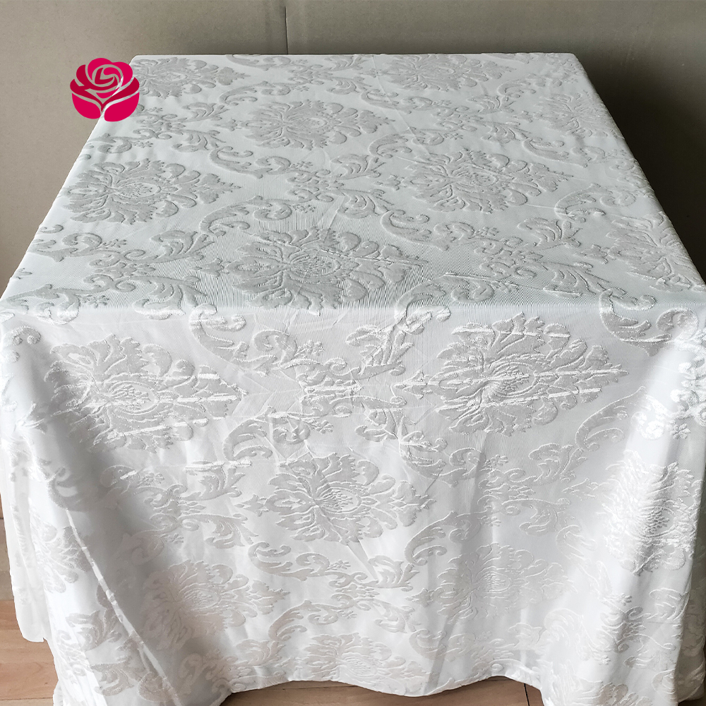 Hualai Wholesale Costom High Quality Luxury Shimmery Velvet Polyester White Damask Jacquard Table Cloth Linen For Wedding Dining Banquet