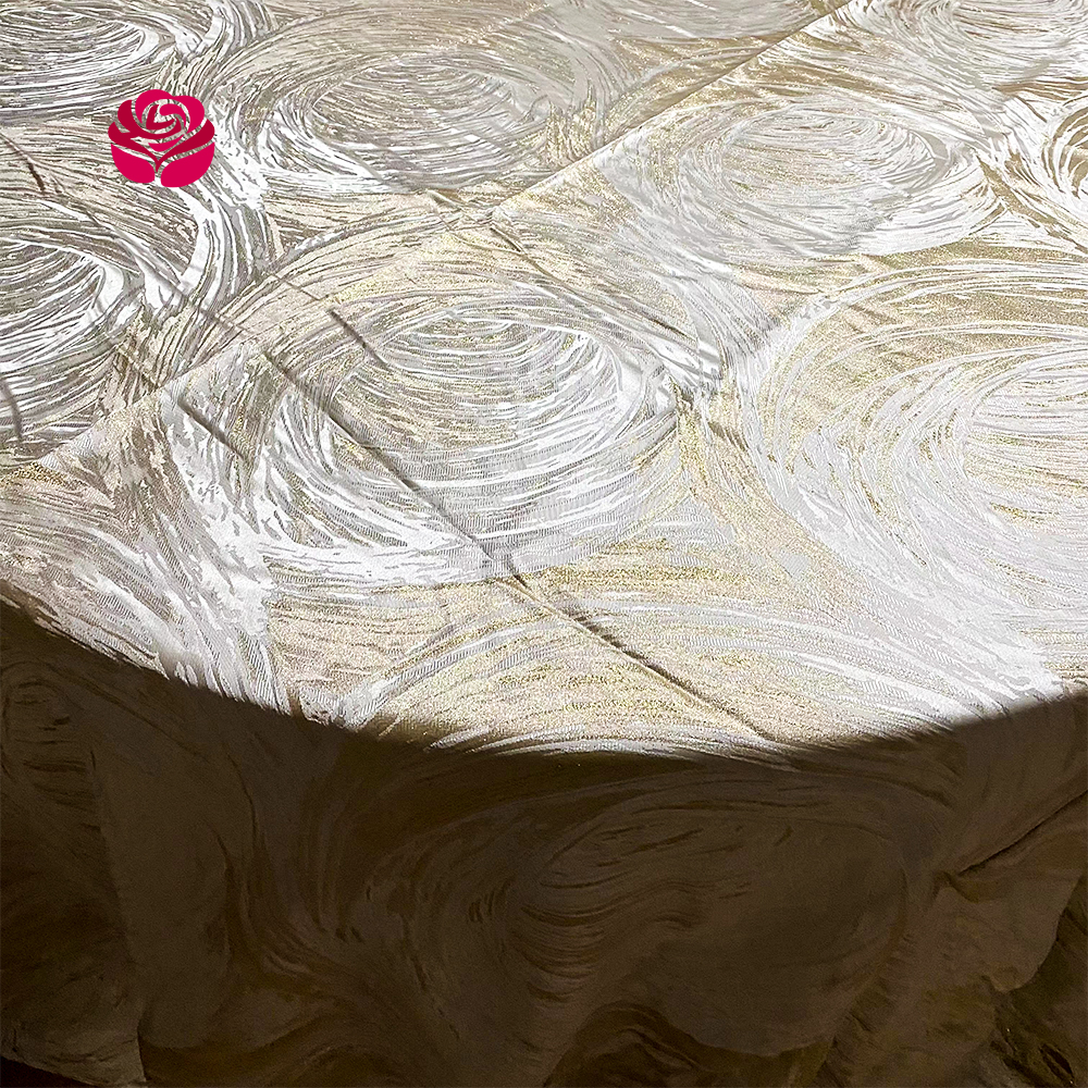 Hualai Wholesale Custom Luxury Round Rectangle Gold Circle Line Jacquard Polyester Shimmer Tablecloth Linen Cover For Wedding Hotel Banquet